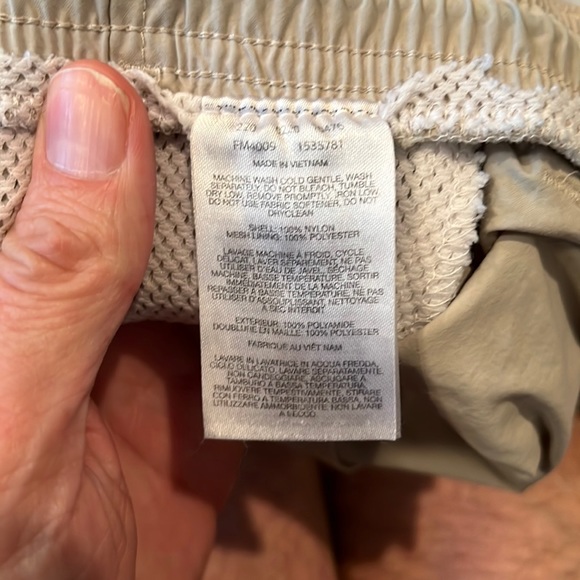 Columbia PFG Omni-Shade fishing/ hybrid short khaki XXL (lining removed) - Picture 5 of 5